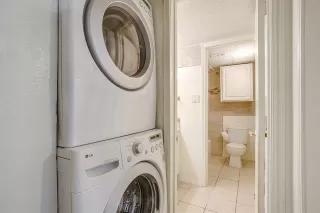 Photo #6: 21167600 Listing 