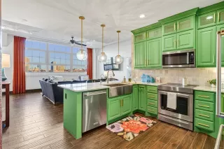 Photo #5: 21168351 Listing 