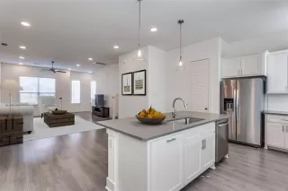 Photo #5: 21170545 Listing 