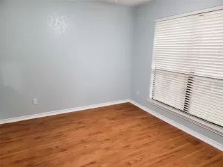 Photo #4: 21171132 Listing