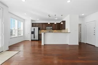 Photo #6: 21173066 Listing 