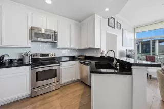 Photo #3: 21176173 Listing