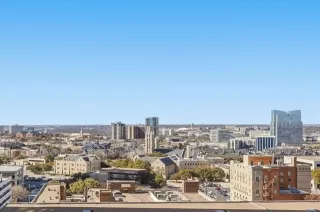 Photo #6: 21176173 Listing