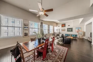 Photo #3: 21176229 Listing 