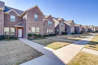 Photo #2: 21177394 Listing