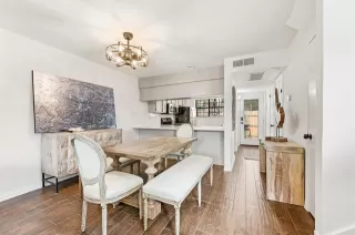 Photo #5: 21179805 Listing 