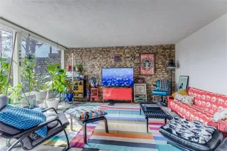 Photo #2: 21181136 Listing