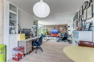 Photo #6: 21181136 Listing