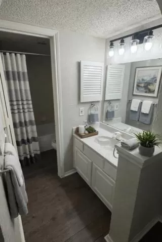 Photo #6: 21181294 Listing