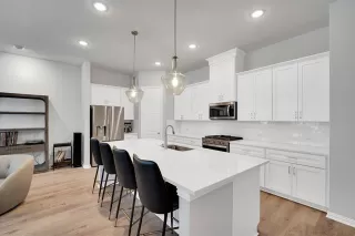 Photo #5: 21181381 Listing