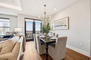 Photo #4: 21181708 Listing