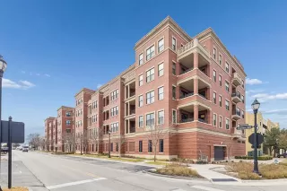 Photo #2: 21181791 Listing