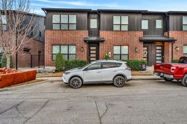 MLS: 21182599 Condo For Sale