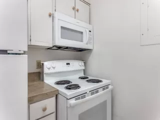 Photo #6: 21184009 Listing 