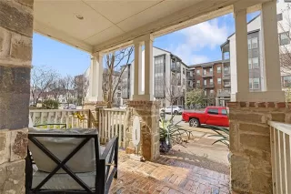 Photo #4: 21184252 Listing 