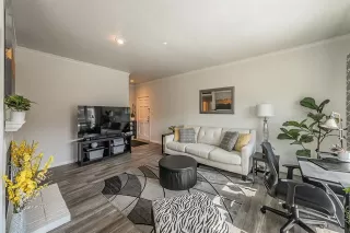 Photo #3: 21184532 Listing 