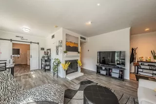 Photo #4: 21184532 Listing 