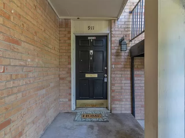 MLS: 21186730 Condo For Sale