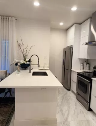 Browse active condo listings in CHASEWOOD OAKS