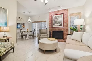 Photo #4: 21188677 Listing 