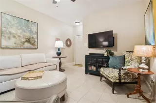 Photo #5: 21188677 Listing 