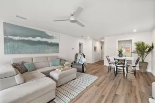 Photo #5: 21189470 Listing 