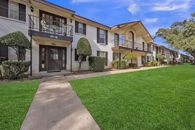 MLS: 21193564 Condo For Sale