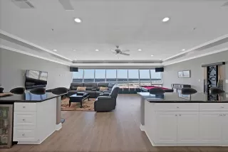 Photo #3: 21195215 Listing