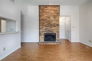 Photo #5: 21195981 Listing