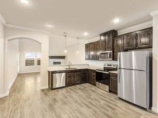 Photo #4: 21196525 Listing