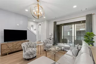 Photo #2: 21196661 Listing 