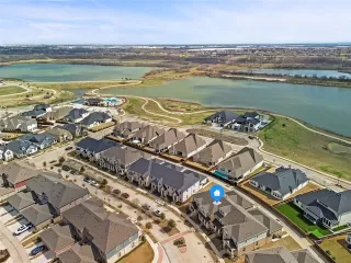 Photo #2: 21197609 Listing 