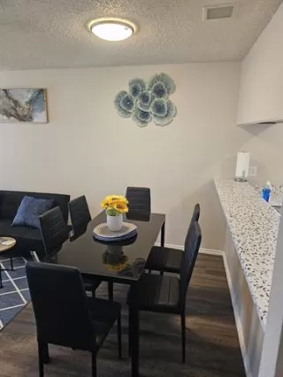 Photo #4: 21199074 Listing 