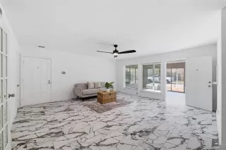 Photo #6: 21199662 Listing 