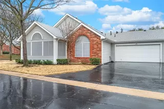 Photo #3: 21201198 Listing