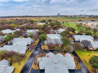 Photo #6: 21201198 Listing