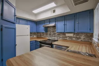 Photo #4: 21203077 Listing 