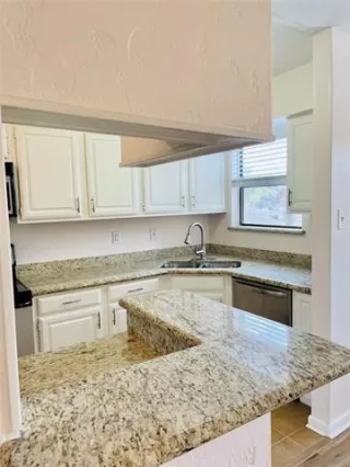 Photo #5: 21203875 Listing 