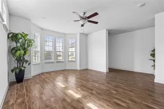 Photo #5: 21207144 Listing