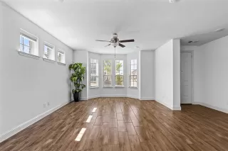 Photo #6: 21207144 Listing