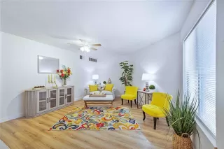 Photo #2: 21210249 Listing 