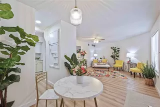 Photo #3: 21210249 Listing 