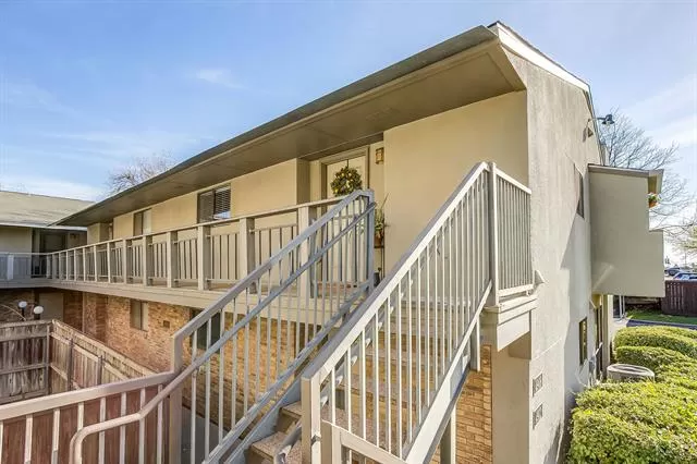 MLS: 21210562 Condo For Sale