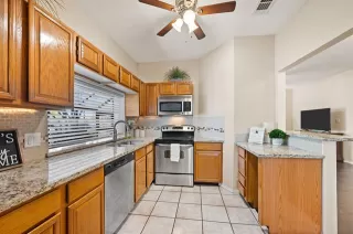 Photo #2: 21211313 Listing 