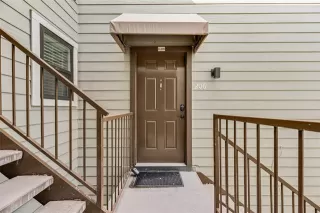 Photo #6: 21212715 Listing 