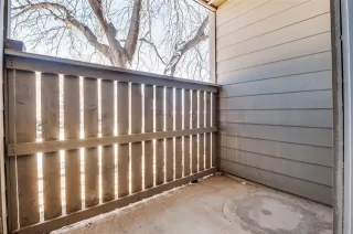 Photo #4: 21212779 Listing