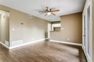 Photo #6: 21214730 Listing