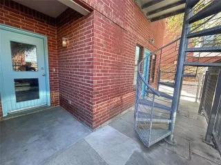 Photo #2: 21216123 Listing 