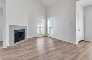 Photo #5: 21216804 Listing 