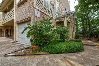 Photo #2: 21217503 Listing